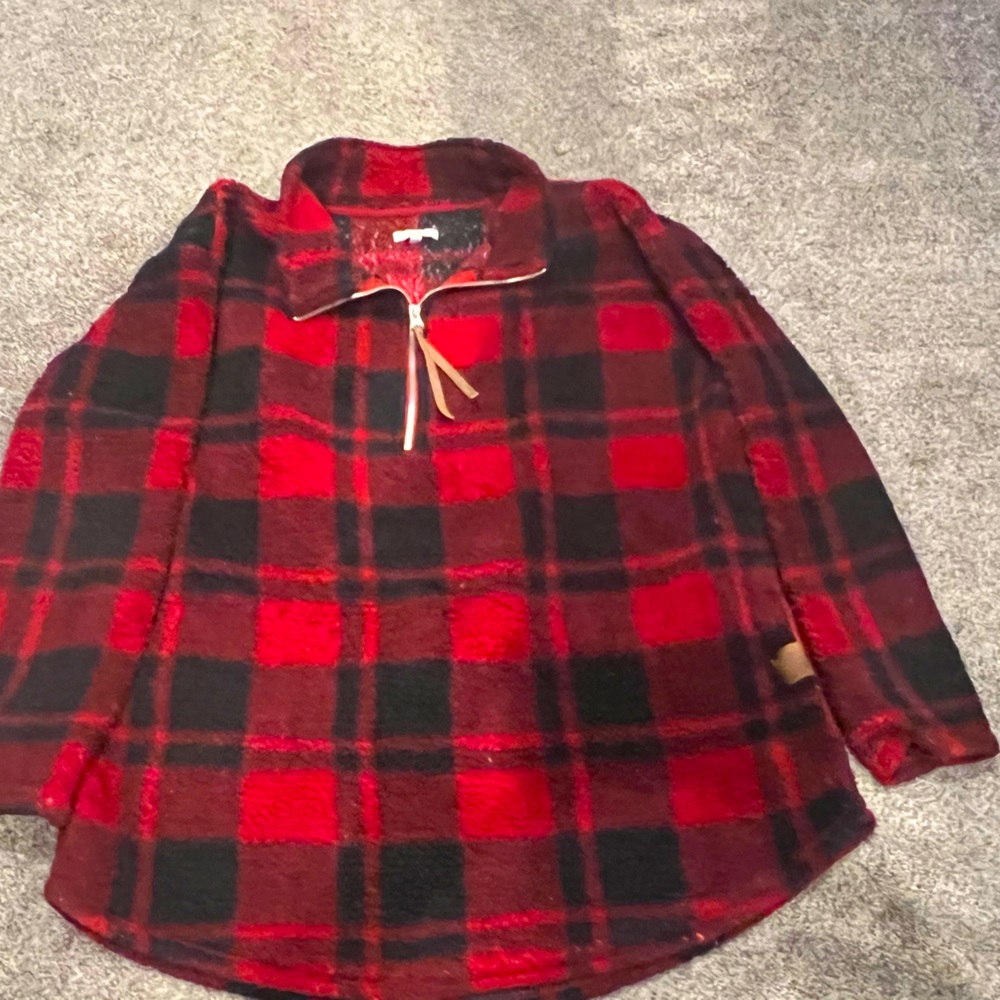 Maurice’s fleece Buffalo plaid top size xl